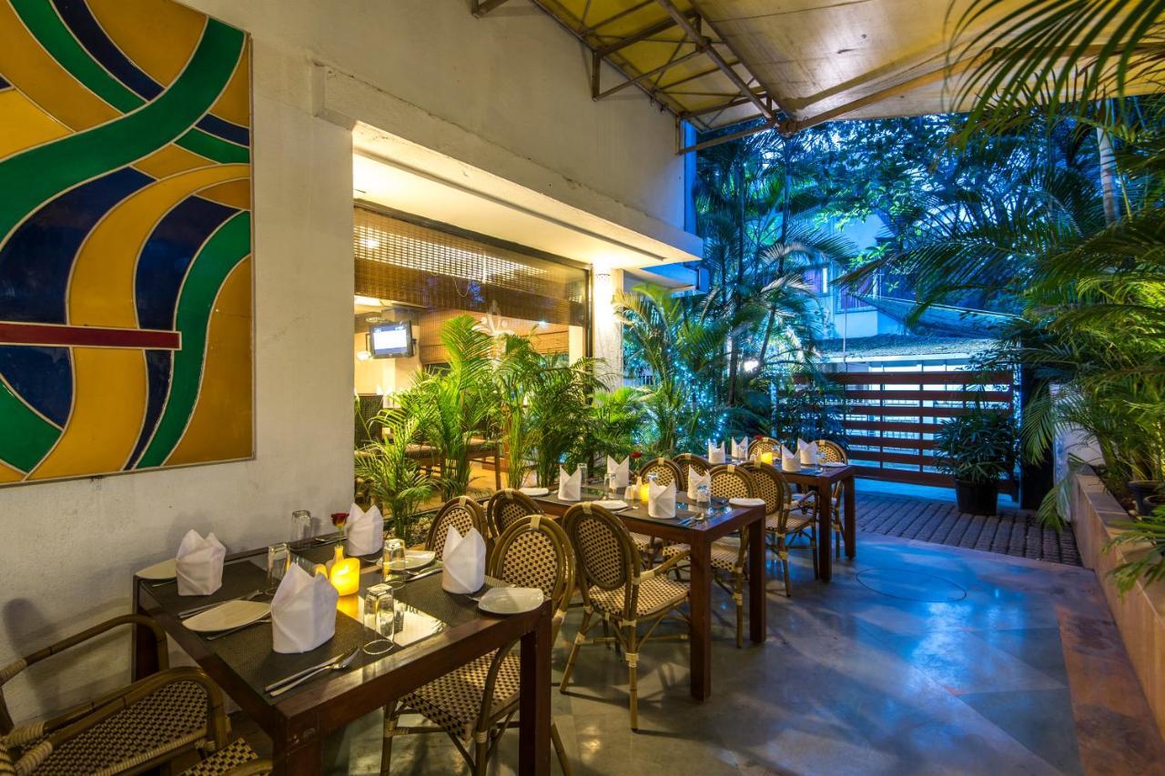 Hotel Park Central Koregaon Park Пюн Екстериор снимка